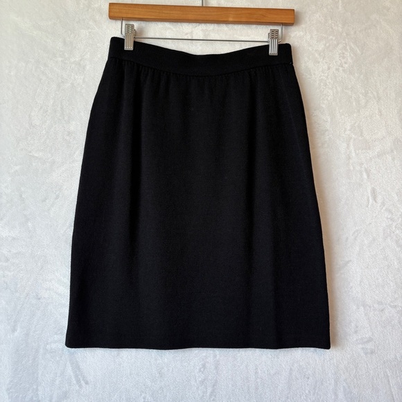 St. John Basics Black Pencil Skirt Knee-Length business casual work wear size 8 - Picture 5 of 6